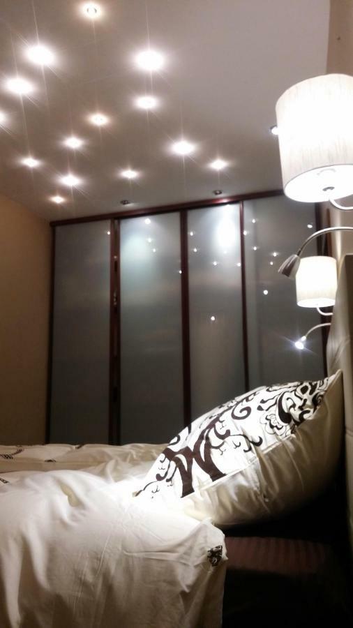 Апартаменты Baltic Amber In Diplomatic District & Free Parking Рига Экстерьер фото